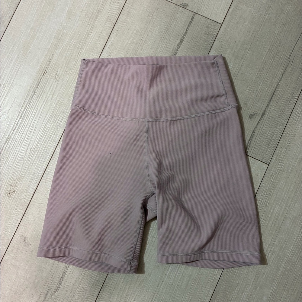 Women's High-Waist Bike Shorts - Mauve Pink